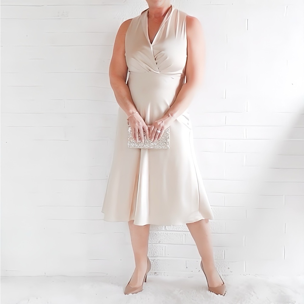 SATIN V-NECK KNEE-LENGTH DRESS - Champagne - 4P